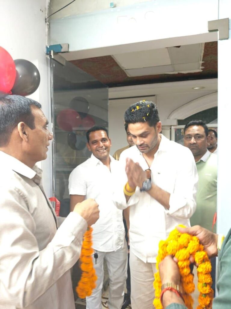 photo 2025 11 10 19 34 16